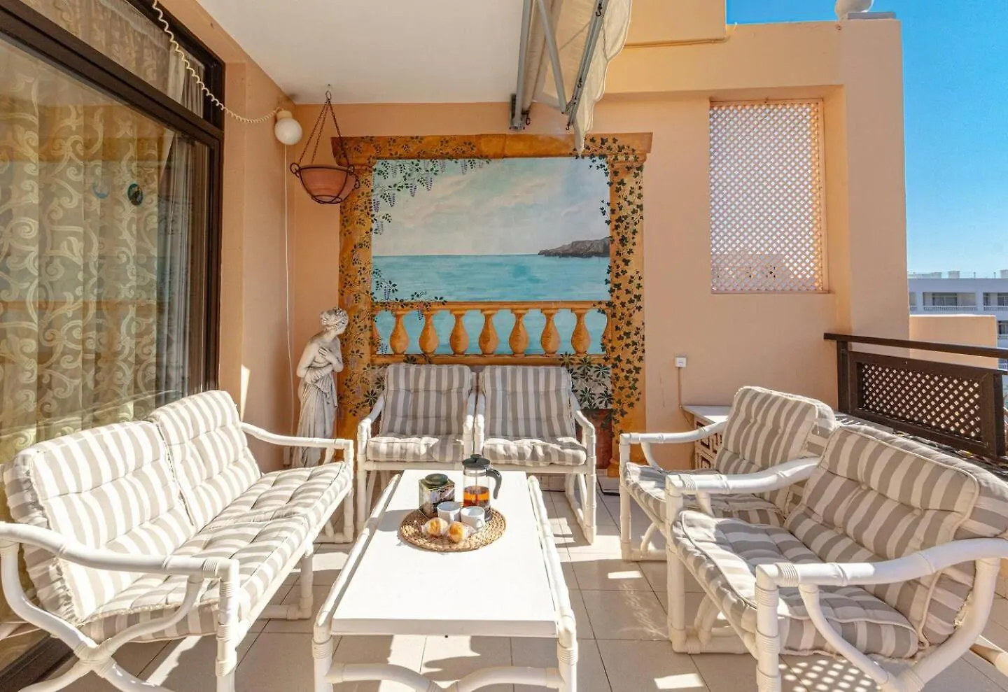 Sunny Sunset Terrace By Dream Homes Tenerife Puerto de Santiago  Espagne